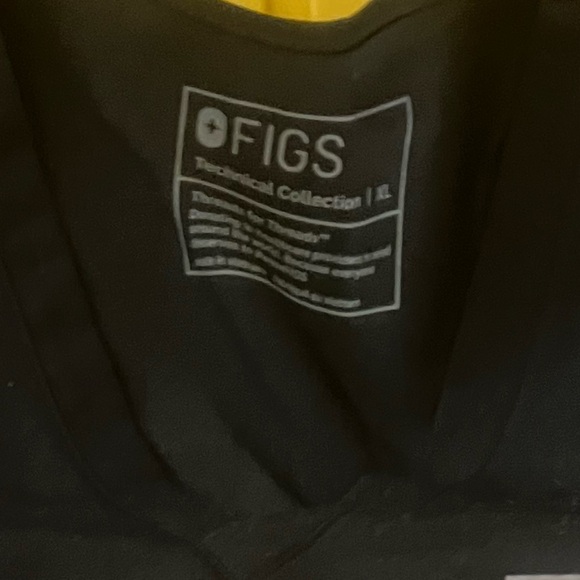 Figs V-Neck Scrub Top XL - Picture 4 of 4